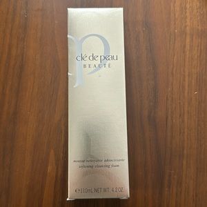 Cle de peau SOFTENING CLEANSING FOAM 4.2 oz New